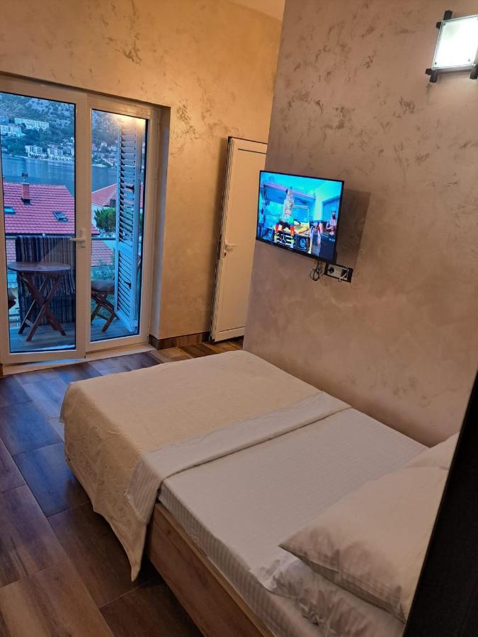 Apartments With Sea View In Prcanj Kotor Exterior foto